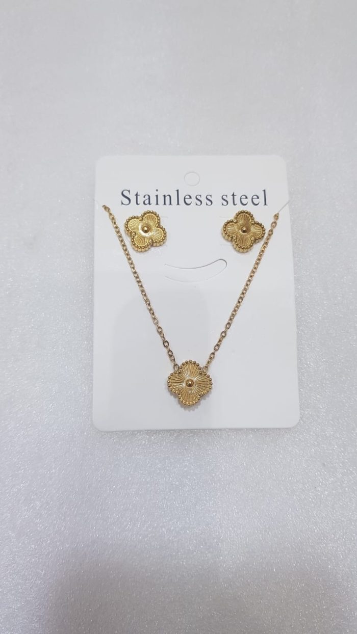 18k gold polished stainless steel necklace and earrings set - Image 5