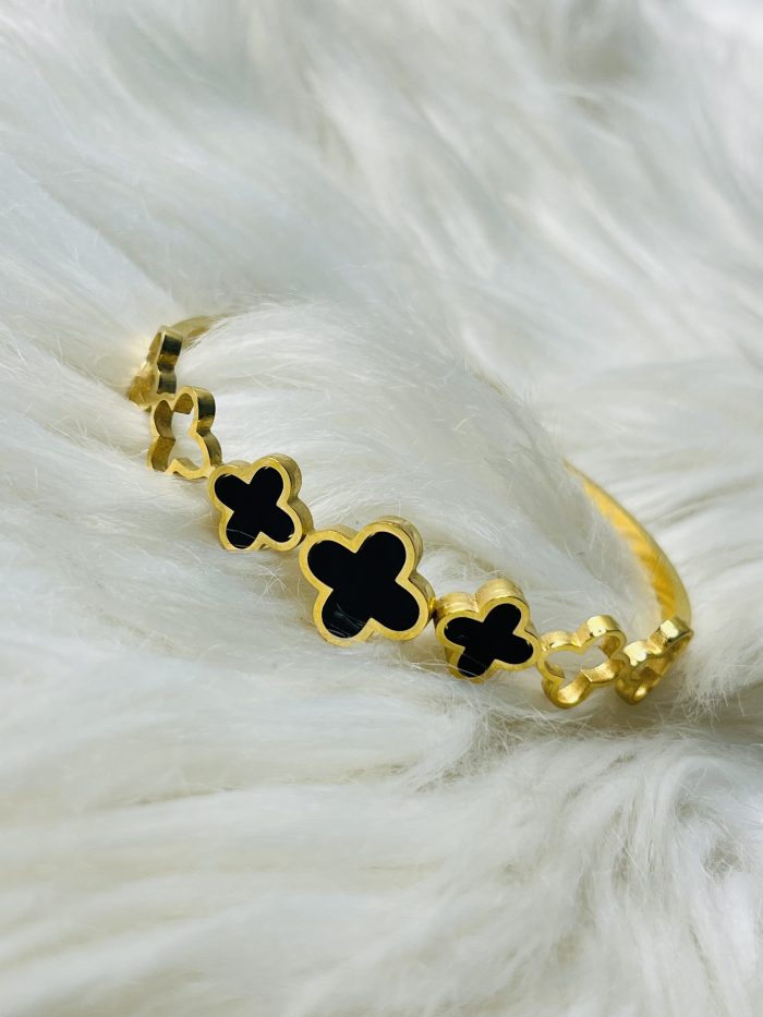 Clover Bracelet