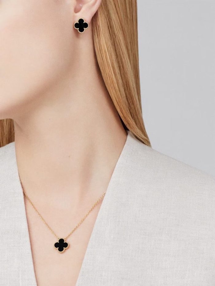 18k gold polished stainless steel necklace and earrings set - Image 2