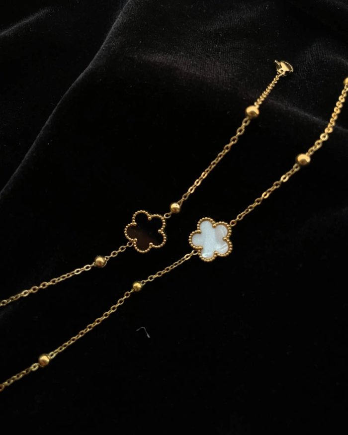 18k gold polished Clover titanium steel bracelet - Image 2