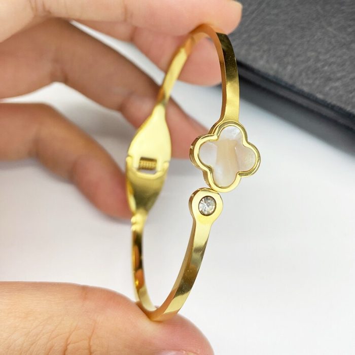 18k gold plated titanium steel bracelet - Image 2
