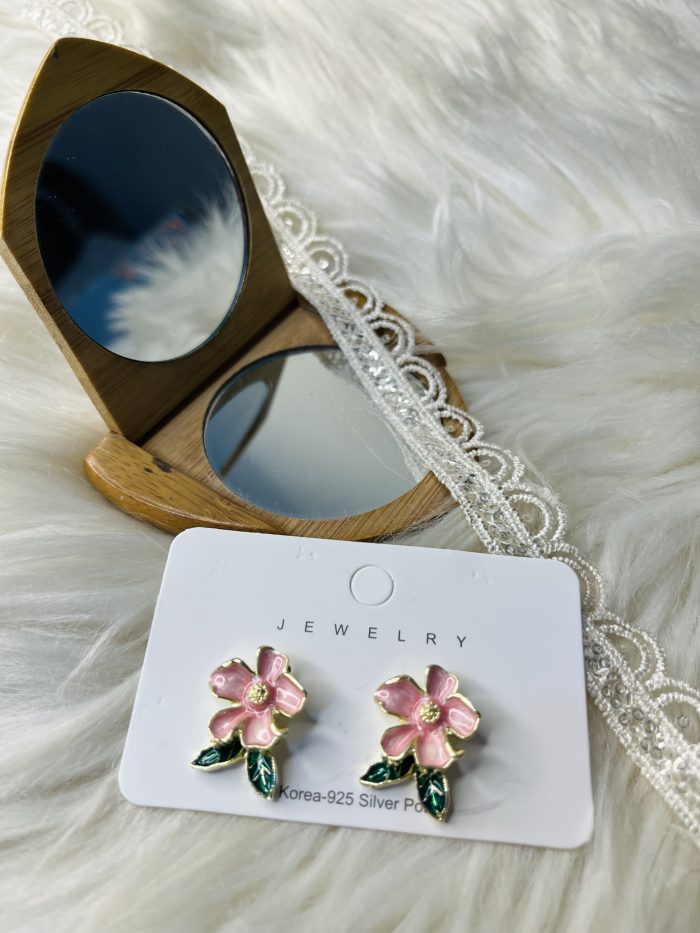 Cute korean Fashion Camellia Enamel Flower Leaf Earrings. - Image 2