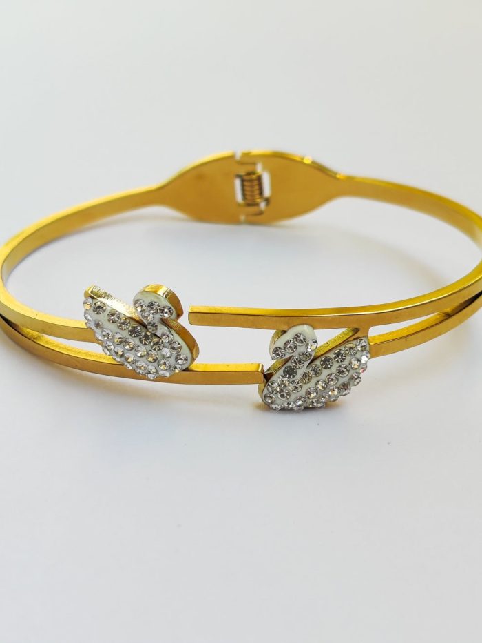 Titanium white swan bracelet with100% color guarantee - Image 2