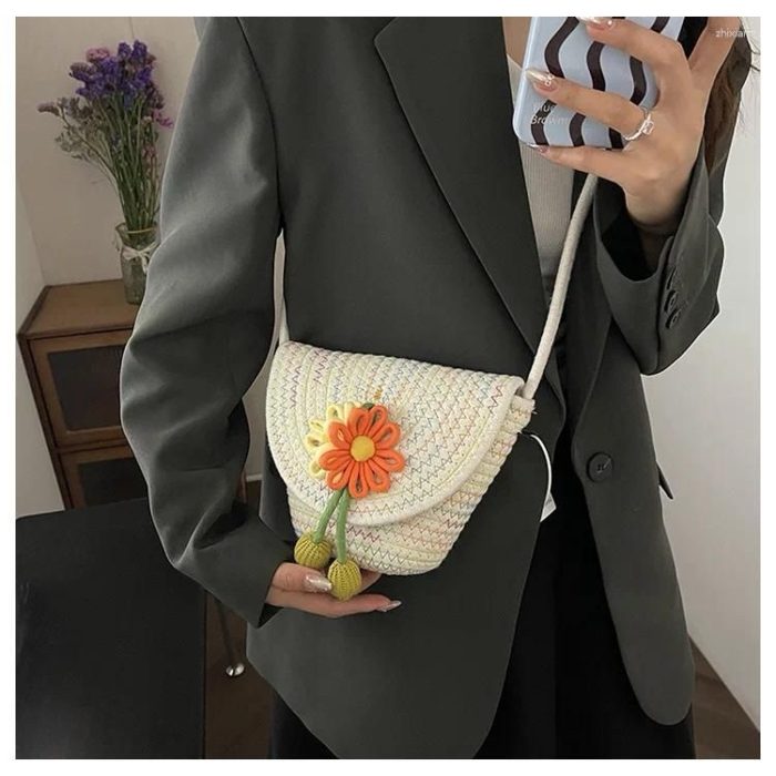Floral crossbody shoulder bag for vacation - Image 2