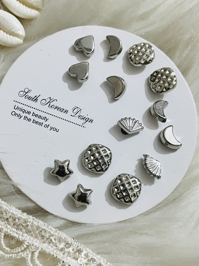 7 pairs korean export quality errings set with color guarantee. - Image 2