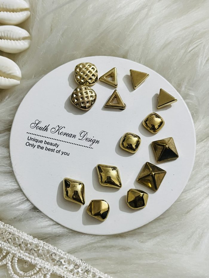 7 pairs golden korean earrings set with color guarantee - Image 2