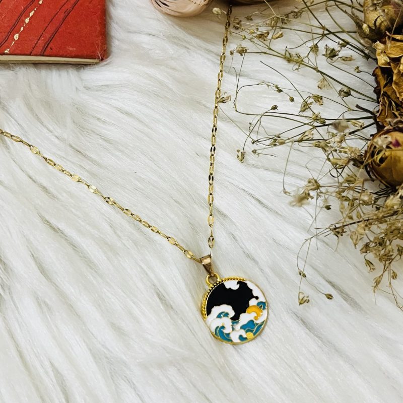 Korean beautiful pendant with stainless steel necklace 6 months + color guarantee