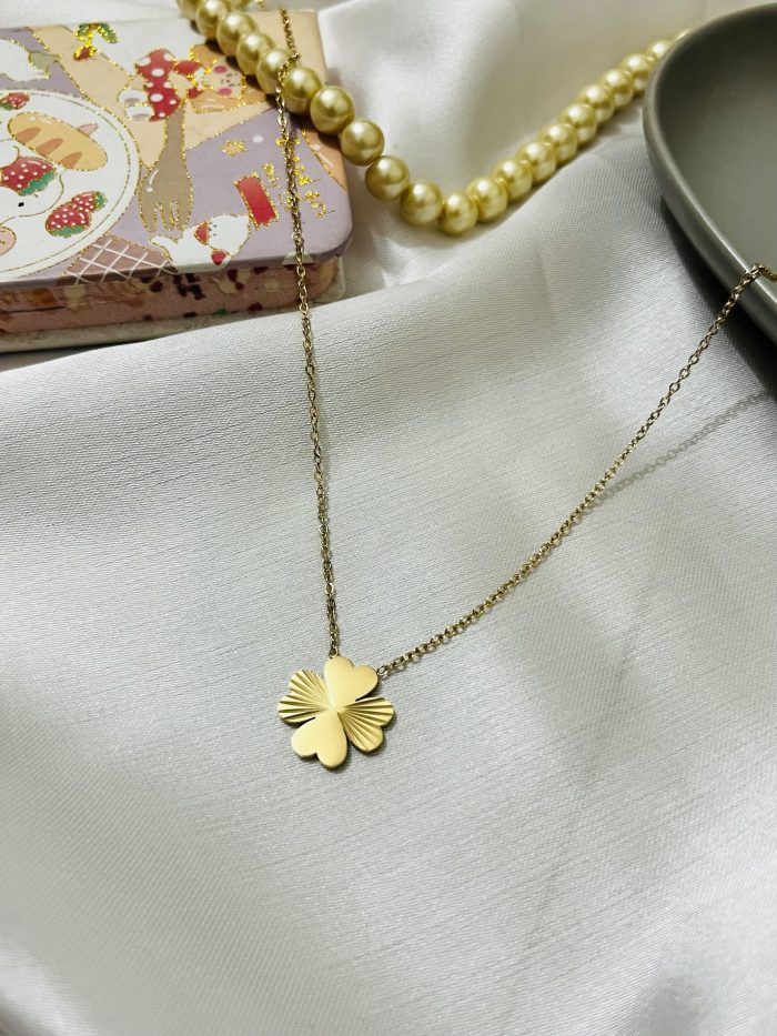 Titanium stainless steel 22k gold plated imported pendent with chain - Image 3
